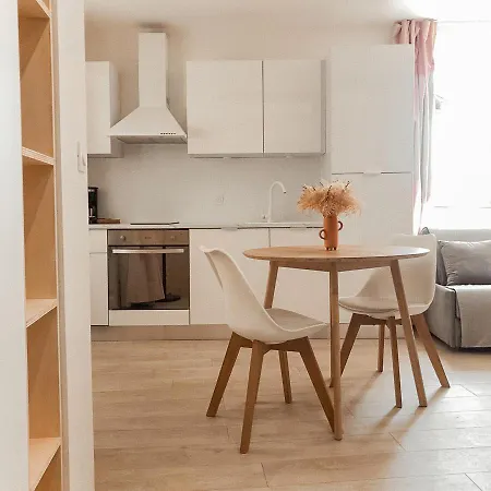 Apartamento Le Seize - Dans Le Centre Historique D'auch *